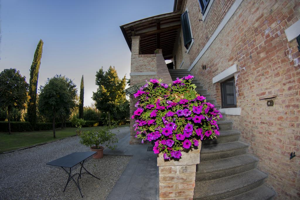 Agriturismo Sant'Alfredo Монтерони-д'Арбия Экстерьер фото